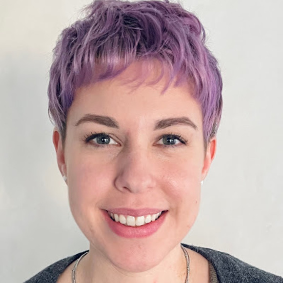 Meet your Posher, Laura - Picture 1 of 1